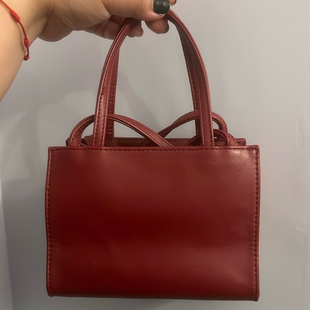 TELFAR - Small Shopping Bag in OxBlood - Picture 2 of 6